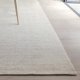 Tapis de de luxe design beige en soie de bambou et laine