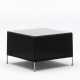 Table basse de jardin de prestige et sa plaque de verre Orion noir par Alexander Rose