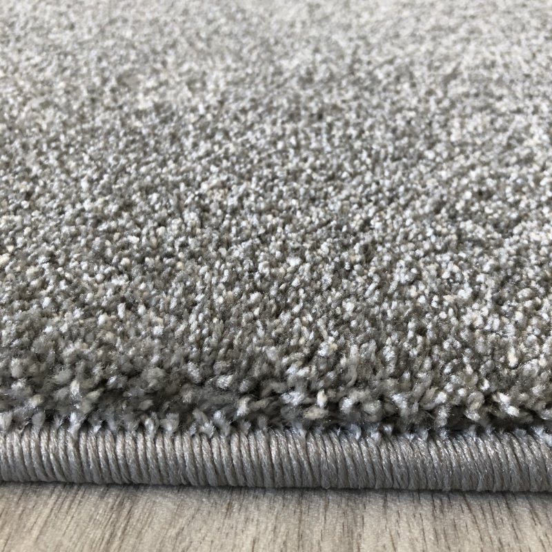 Echantillon 5 x 5 cm Tapis sur mesure soyeux en polyamide
