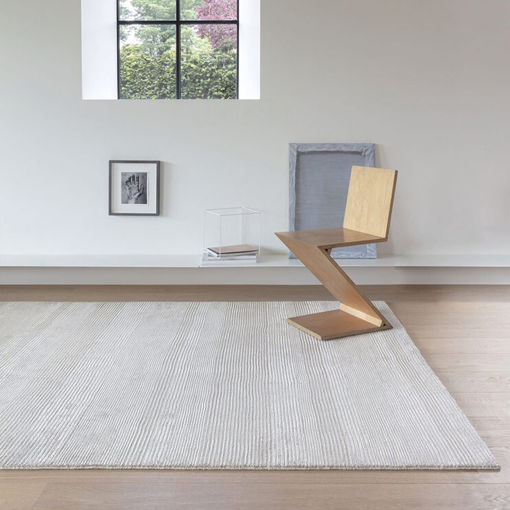 Tapis design de luxe gris en viscose par Ligne Pure