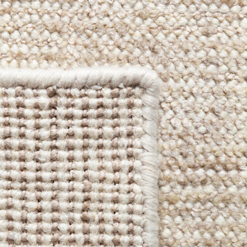 Tapis de de luxe design beige en soie de bambou et laine