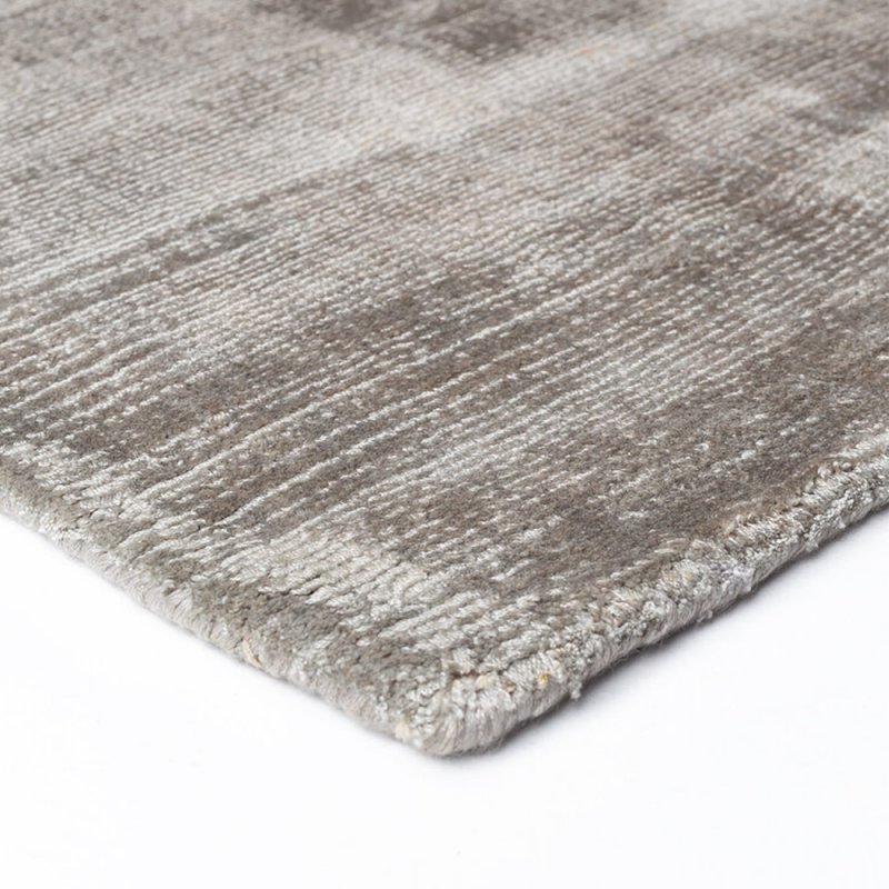 Tapis haut de gamme beige à motifs en laine et viscose fait main par Ligne Pure