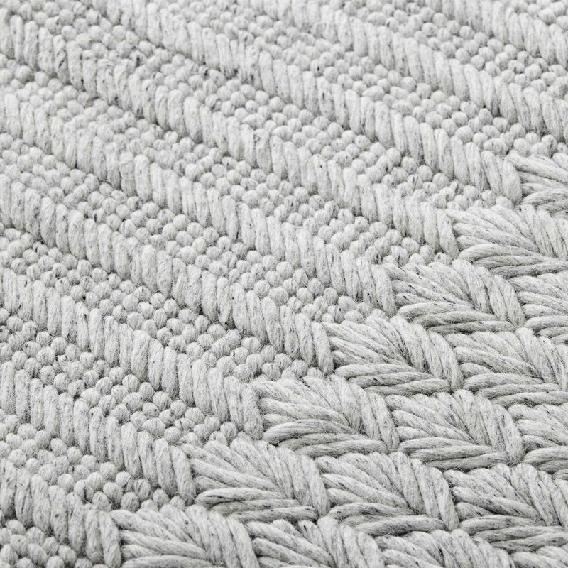 Tapis broderie en laine gris Chaddar par Gan Rugs