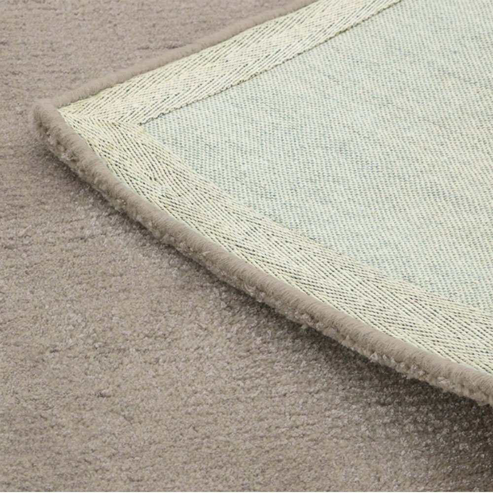 Tapis moderne beige en laine et viscose