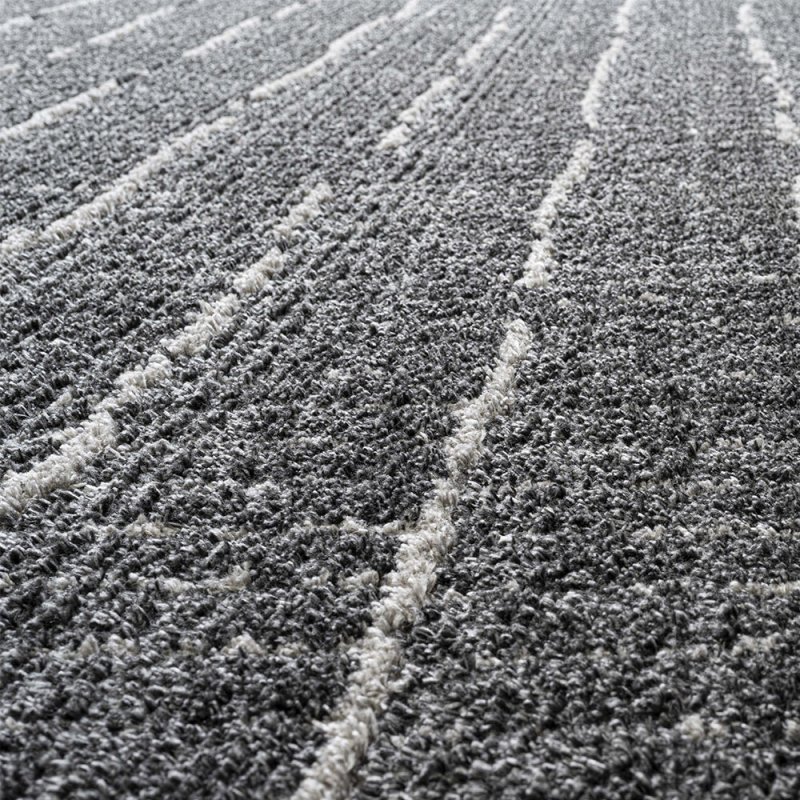 Tapis moderne et tendance gris foncé