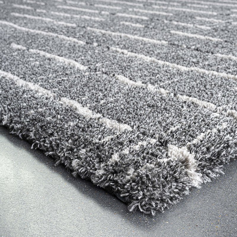 Tapis moderne et tendance gris foncé