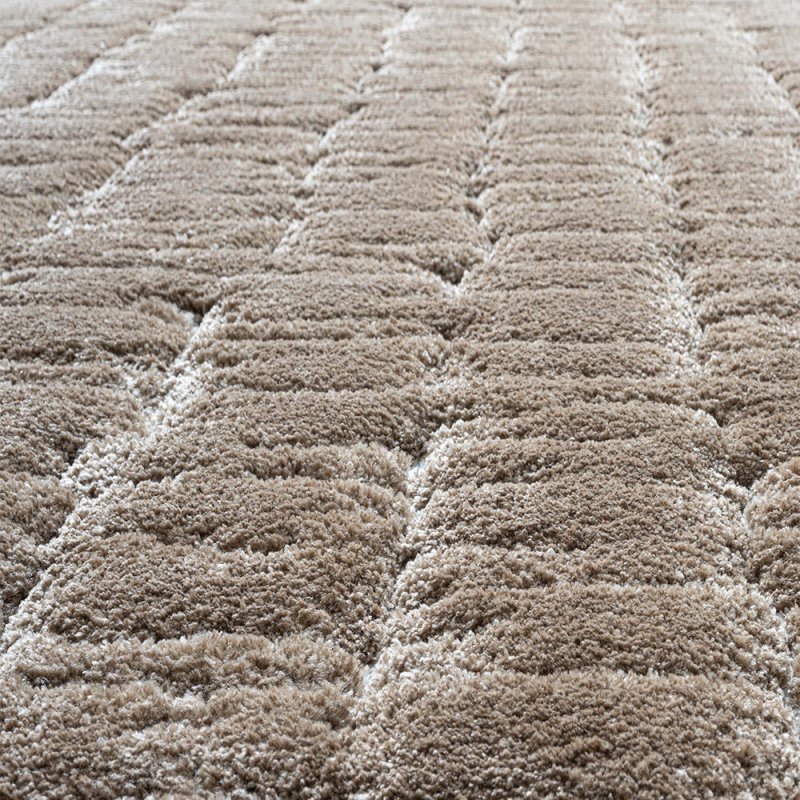 Tapis design texturé beige foncé