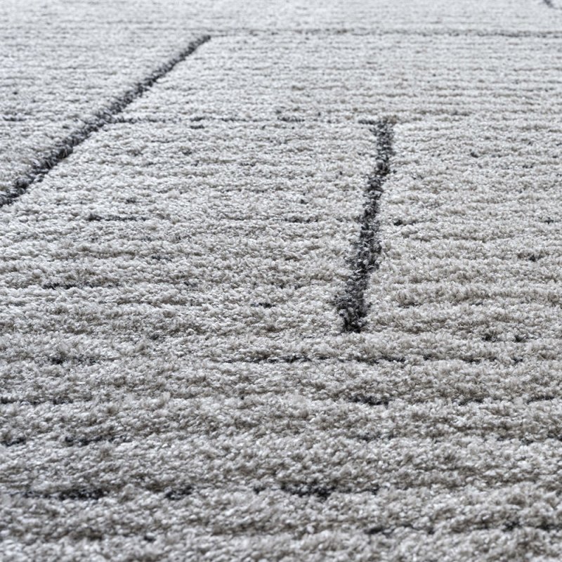Tapis moderne gris au design épuré