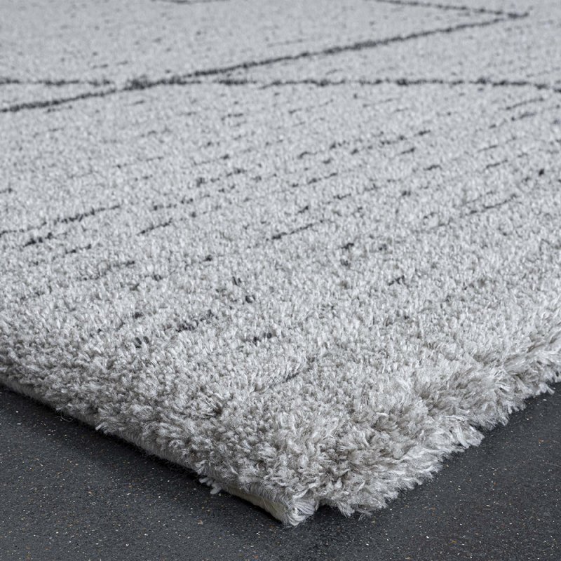 Tapis moderne gris au design épuré