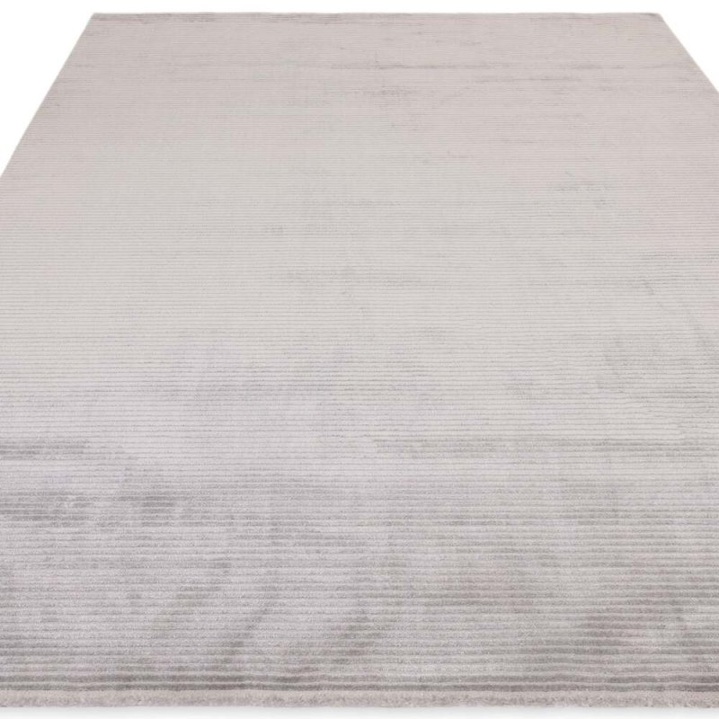 Tapis doux gris argenté à rayures par Joseph Lebon