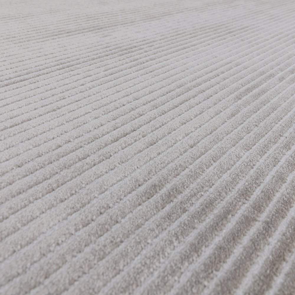 Tapis doux gris argenté à rayures par Joseph Lebon