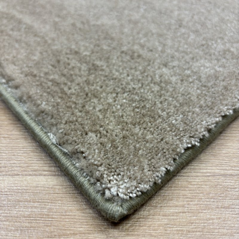 Echantillon tapis sur mesure GARI finition repli