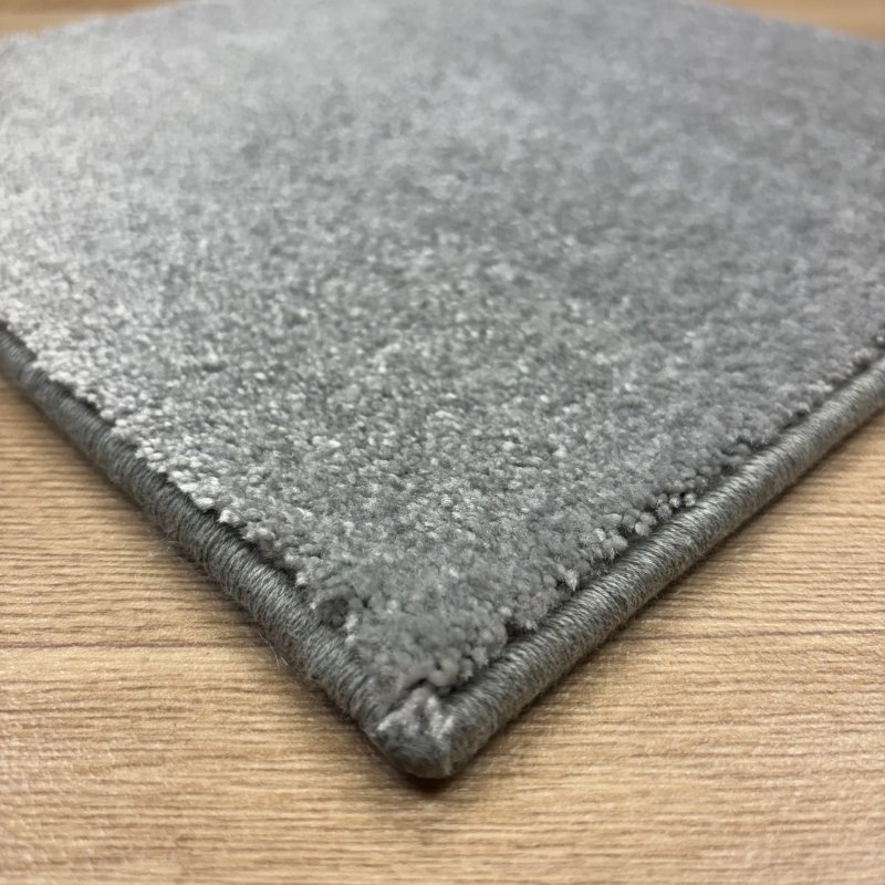 Echantillon tapis sur mesure GARI finition repli