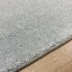 Tapis sur mesure gris clair anti taches 100% polypropylène