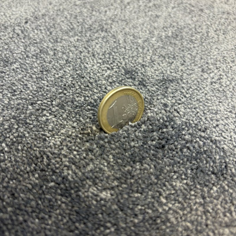 Tapis sur mesure très doux rond gris anthracite effet viscose en polyamide