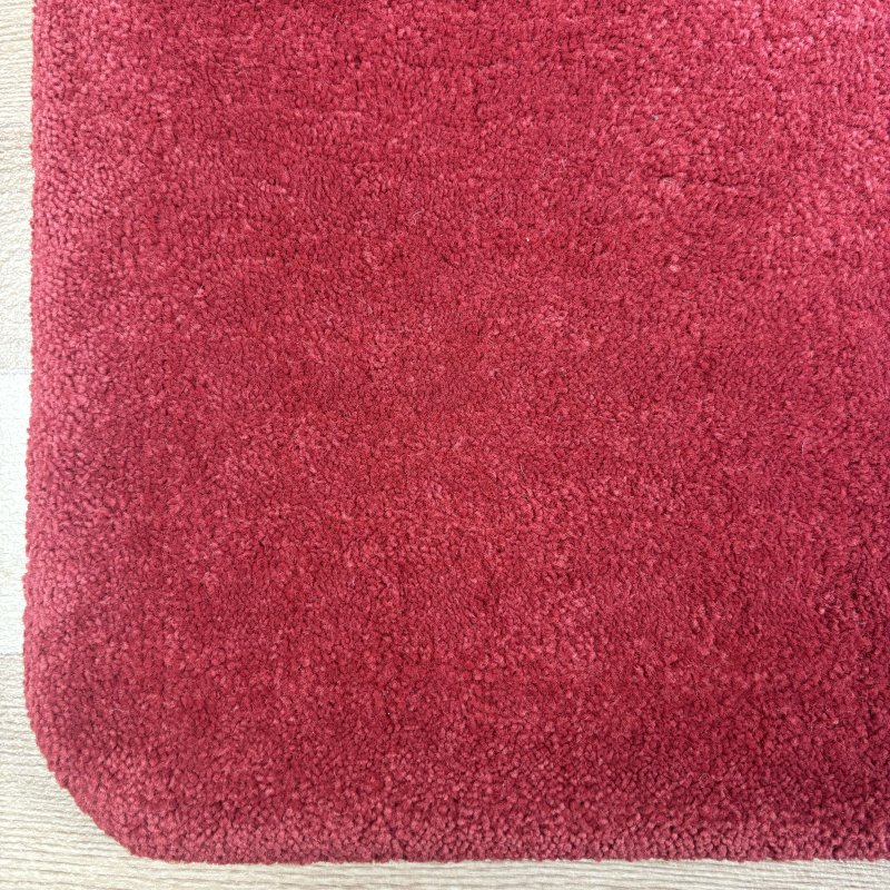 Tapis sur mesure très doux rouge en polyamide