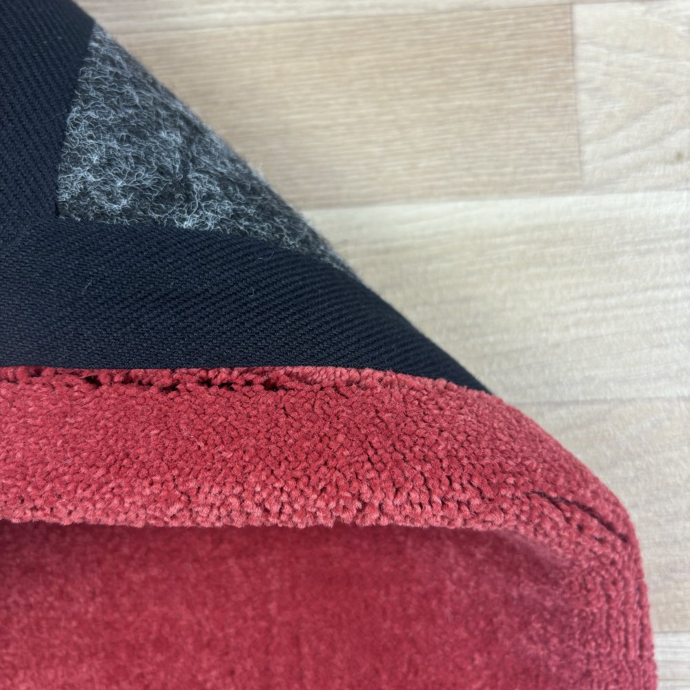Tapis sur mesure rond très doux rouge en polyamide