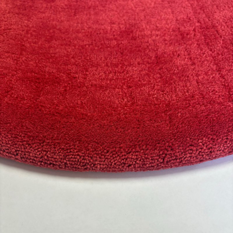 Tapis sur mesure rond très doux rouge en polyamide