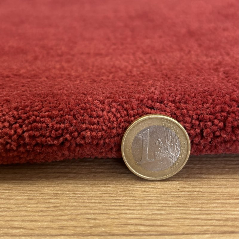 Tapis sur mesure rond très doux rouge en polyamide