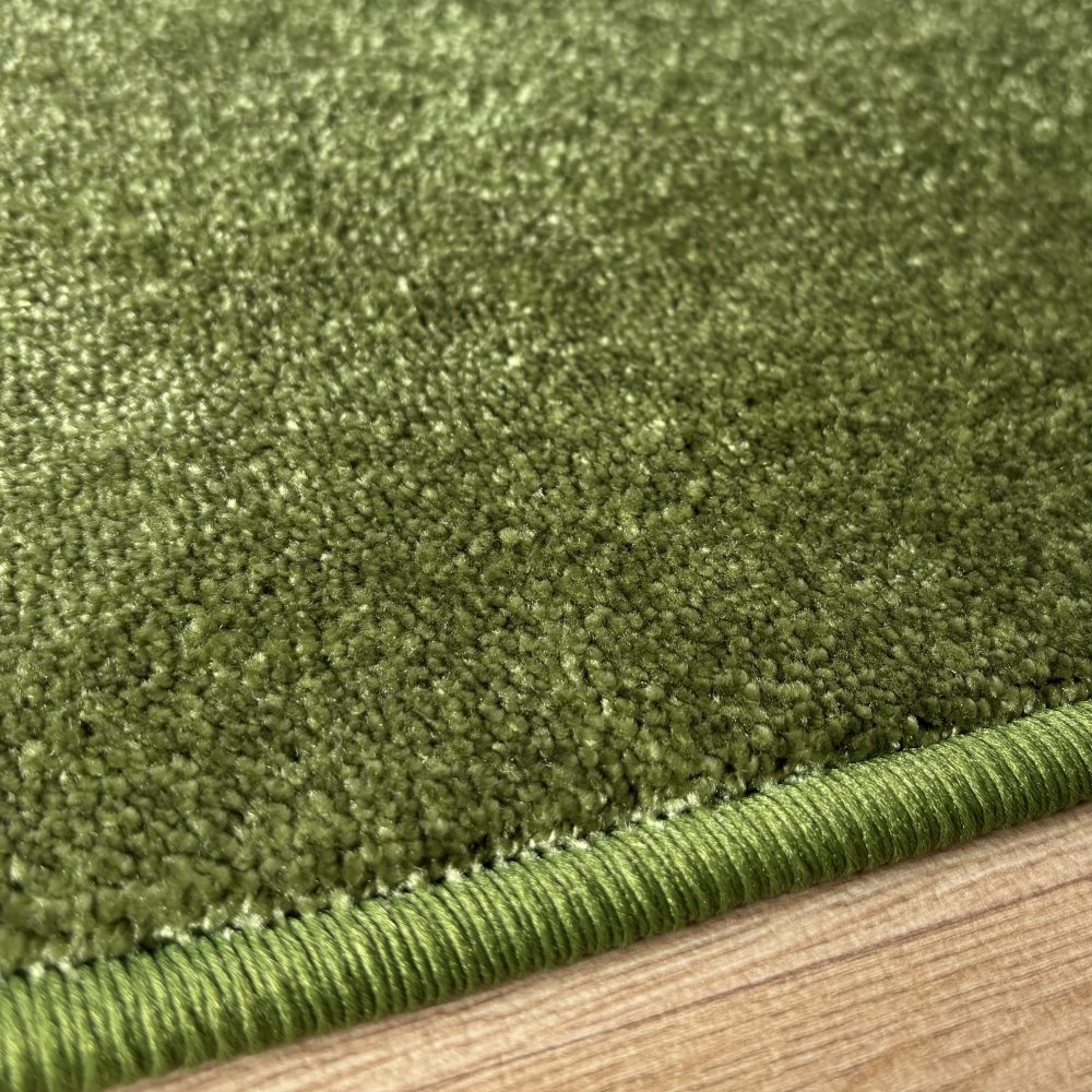 Tapis sur mesure vert en polyamide doux avec effet viscose par Vorwerk