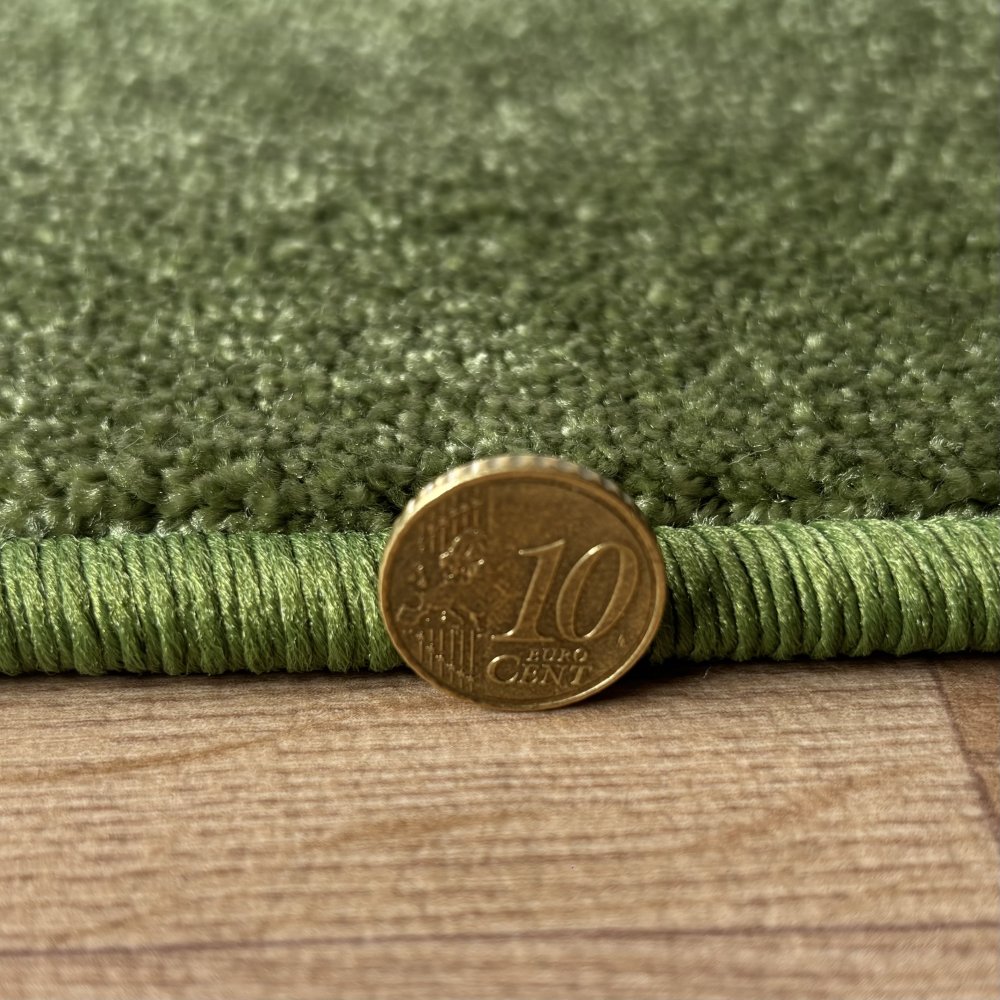 Tapis sur mesure vert en polyamide doux avec effet viscose par Vorwerk