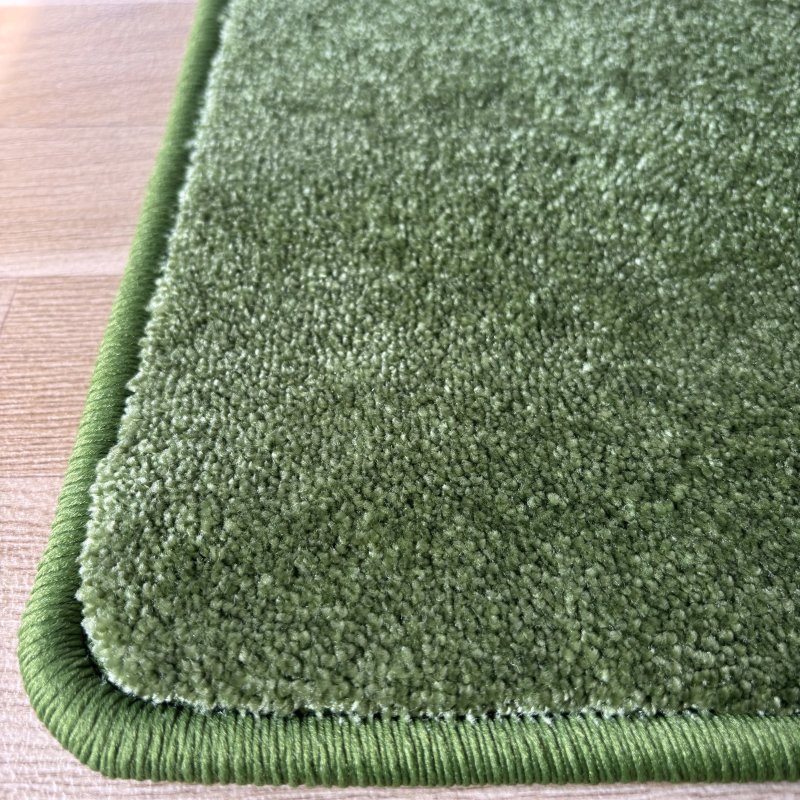 Tapis sur mesure vert en polyamide doux avec effet viscose par Vorwerk