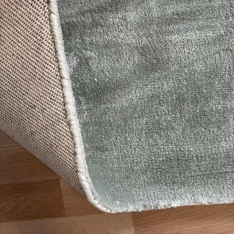 Tapis de prestige gris souris en viscose Annapurna par Angelo