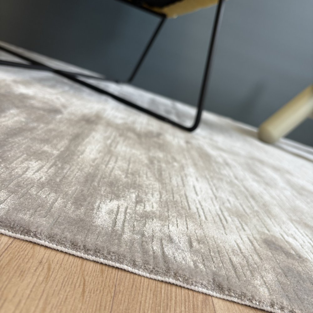 Tapis design haut de gamme gris clair par Joseph Lebon
