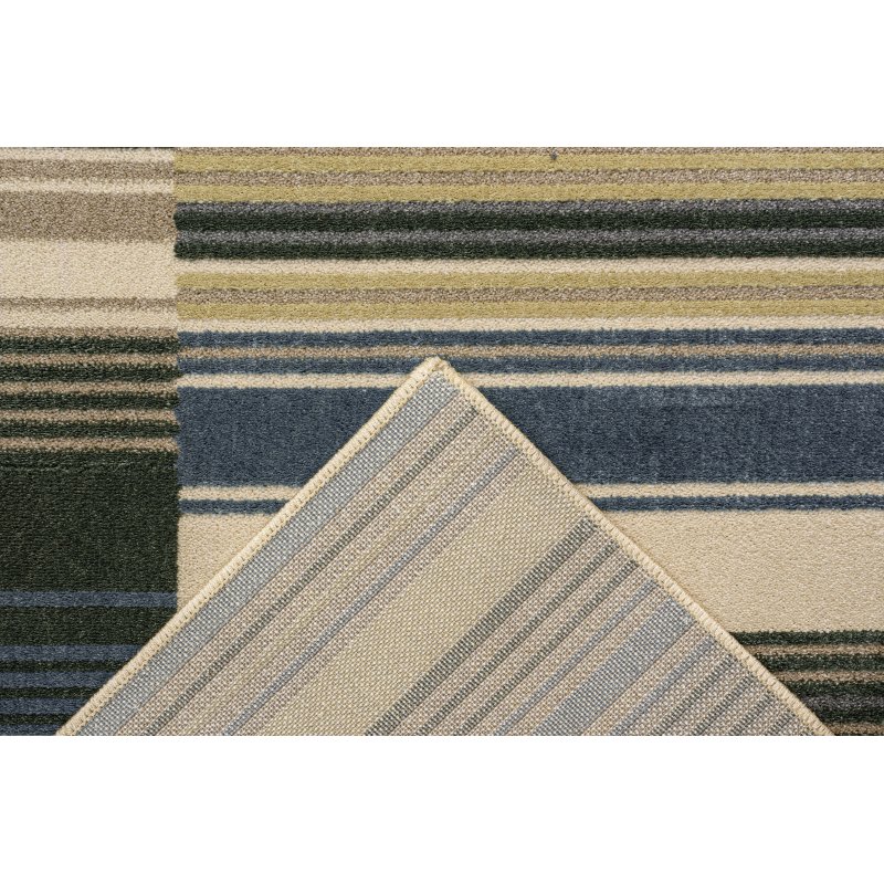 Tapis doux et texturé dans les dégradés de beige