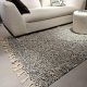 Tapis berbère écru à pois noir en laine avec franges