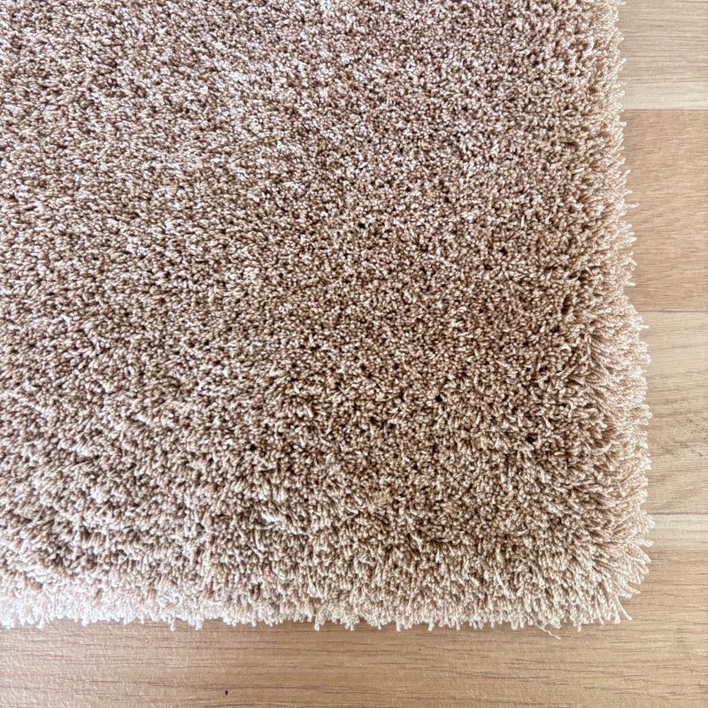 Tapis sur mesure rose poucré épais et très doux