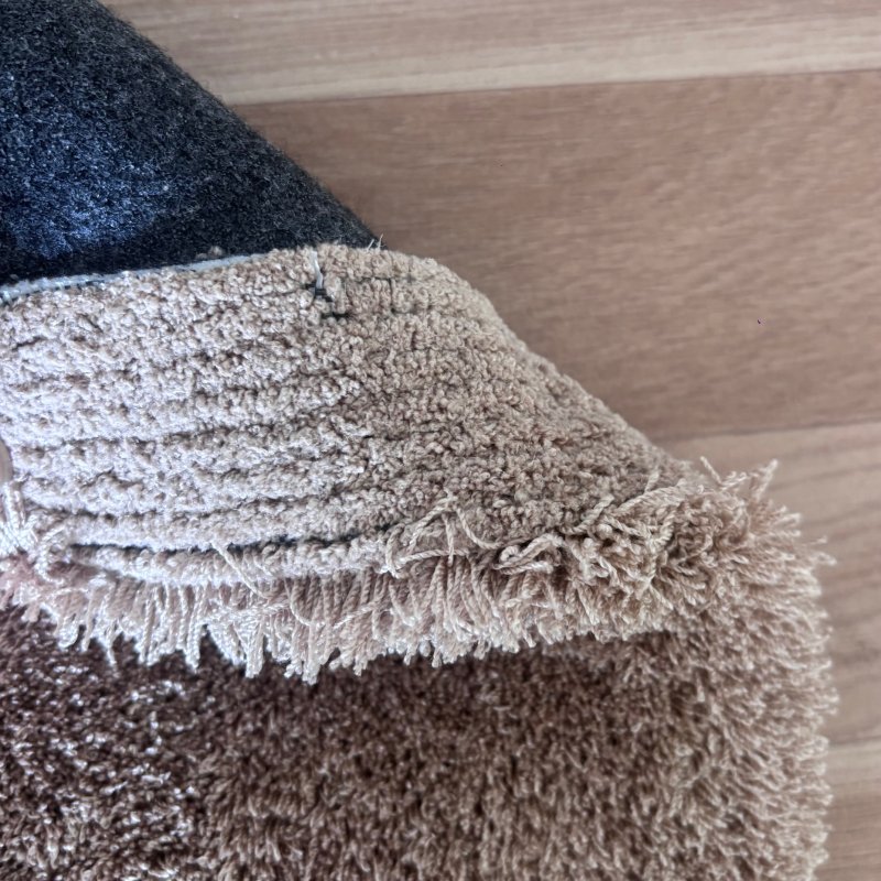 Tapis sur mesure rose poucré épais et très doux