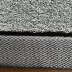Tapis sur mesure gris clair doux et résistant finition gansée