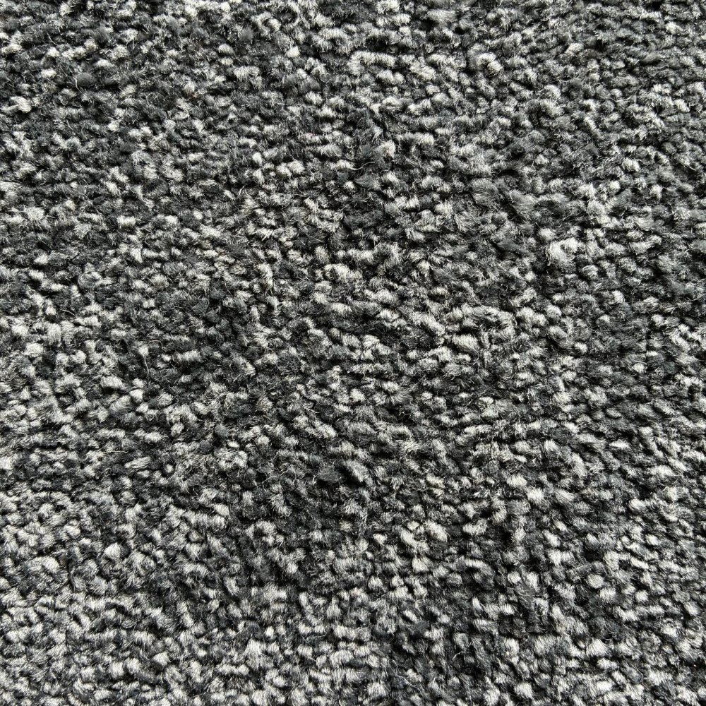Tapis sur mesure gris foncé doux et résistant finition gansée