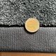 Tapis sur mesure gris foncé doux et résistant finition gansée