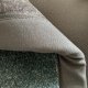 Tapis sur mesure bleu doux et résistant finition gansée