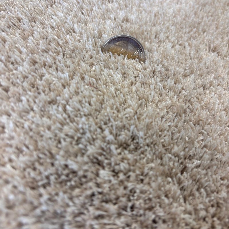 Tapis sur mesure beige épais et très doux