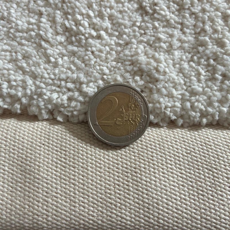 Tapis sur mesure ivoire épais et moelleux finition gansée