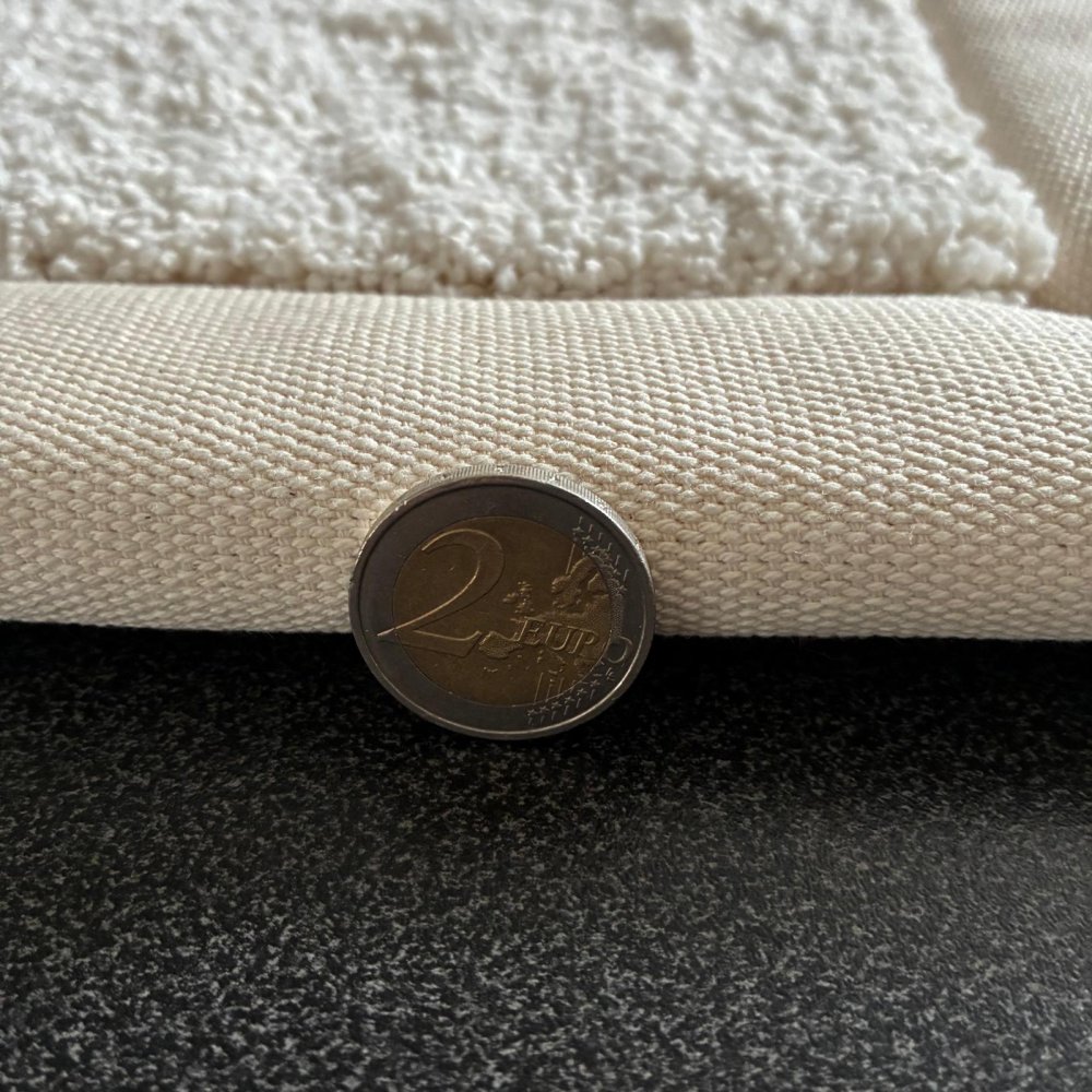 Tapis sur mesure ivoire épais et moelleux finition gansée