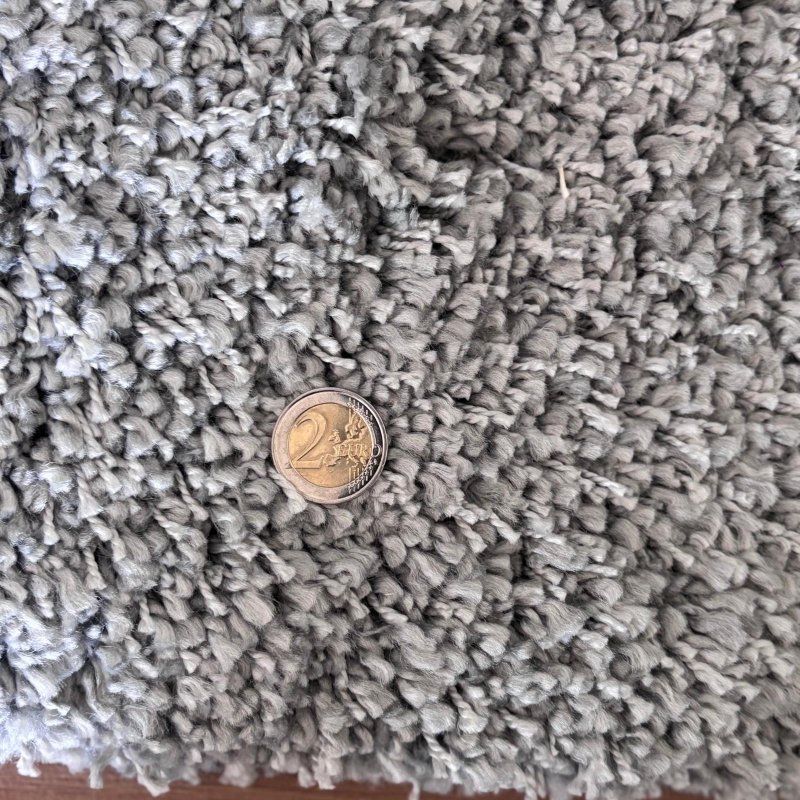 Tapis shaggy sur mesure gris clair épais et très doux finition galon