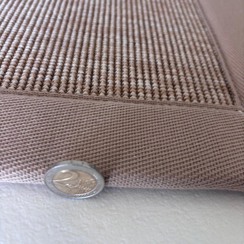 Tapis sur mesure aspect sisal beige clair finition gansée