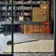 Tapis en laine noué main beige hoot par Gan Rugs