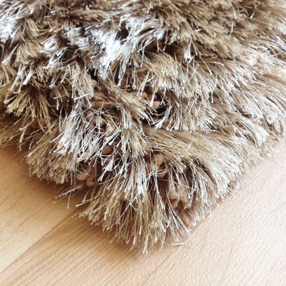 Tapis de prestige maron uni shaggy Adore par Ligne Pure