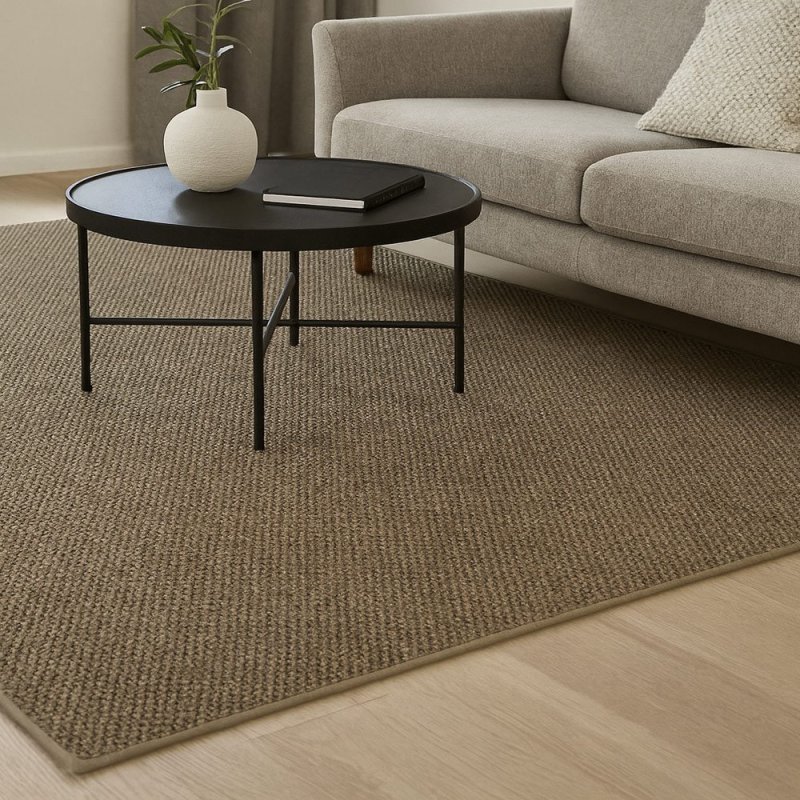 Tapis sur mesure beige aspect sisal (finition surjet)