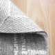 Tapis de luxe gris à carreaux de la gamme Reflect en viscose par Ligne Pure