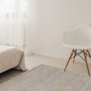 Tapis sur mesure beige avec motifs classiques en laine et bambou par Angelo