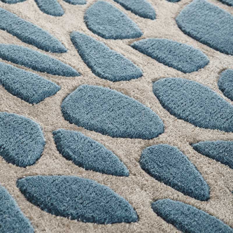 Tapis sur mesure bleu à écailles en laine et viscose Stream par Angelo