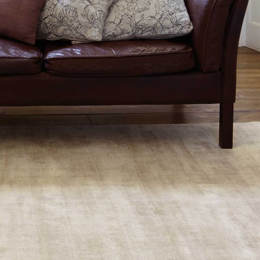 Tapis contemporain design beige en viscose