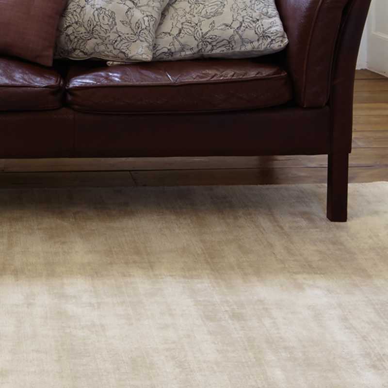 Tapis contemporain design beige en viscose