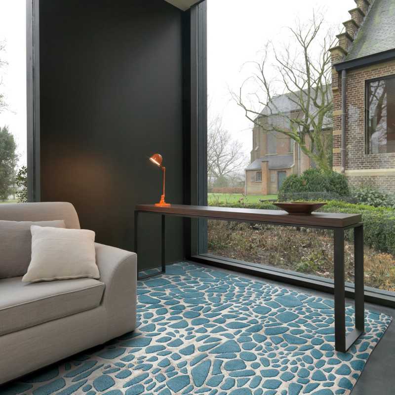Tapis de luxe à motifs écailles bleu en laine et viscose par Angelo